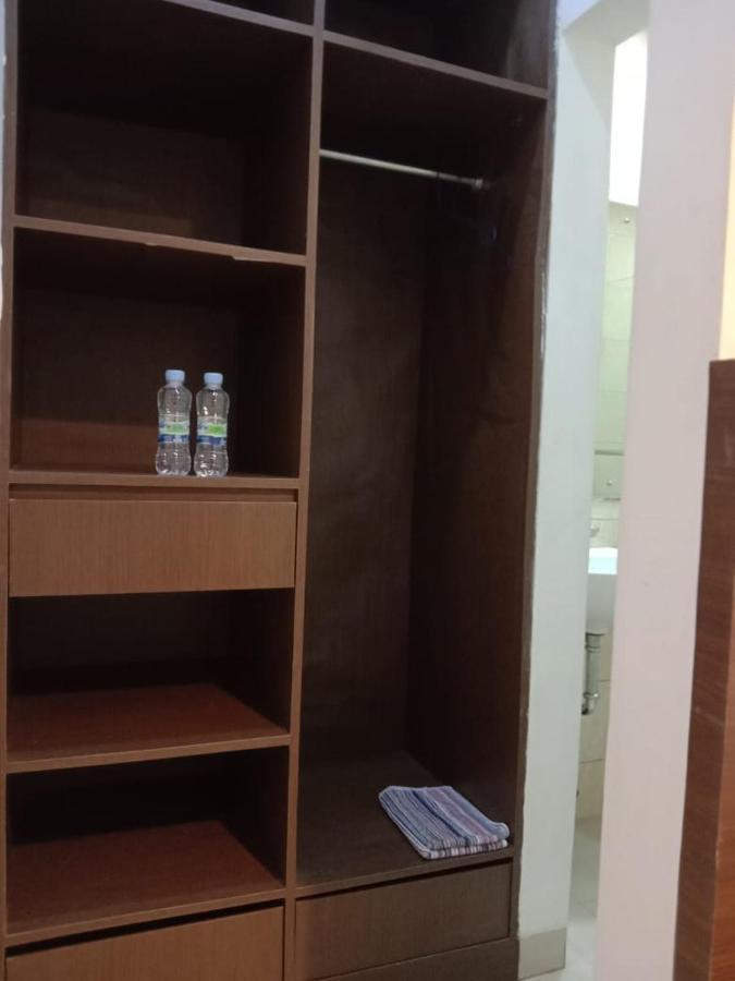 Wisma tamu Puri Maju 2*